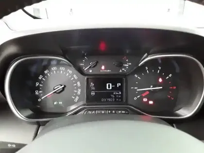 Photo 38 Citroën C3 Aircross  PureTech 130 S&S EAT6