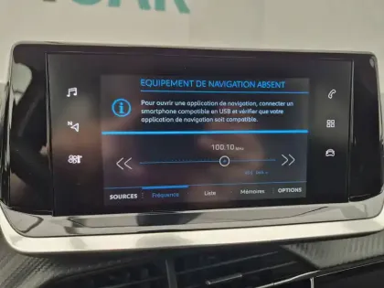 Photo 32 Peugeot 2008  PureTech 100 S&S BVM6