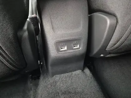 Photo 35 Peugeot 2008  PureTech 100 S&S BVM6