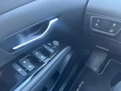 Photo 61 Hyundai Tucson  1.6 T-GDI 230 Hybrid BVA6