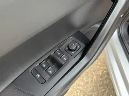 Photo 12 Volkswagen Polo  1.0 TSI 95 S&S DSG7