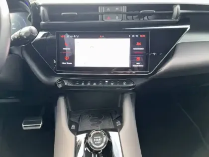 Photo 5 Alfa Romeo Junior  1.2 Ibrida 136 ch eDCT6