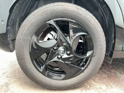 Photo 21 Alfa Romeo Junior  1.2 Ibrida 136 ch eDCT6