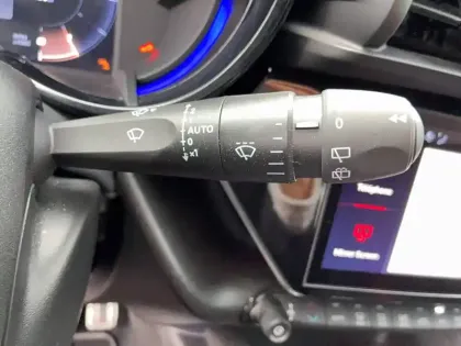 Photo 10 Alfa Romeo Junior  1.2 Ibrida 136 ch eDCT6