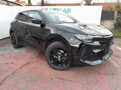 Photo 11 Alfa Romeo Junior  1.2 Ibrida 136 ch eDCT6