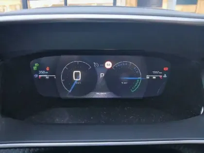 Photo 29 Peugeot 208  Hybrid 110 e-DCS6