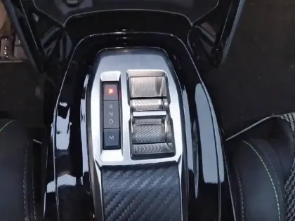 Photo 33 Peugeot 208  Hybrid 110 e-DCS6