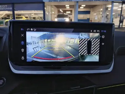 Photo 39 Peugeot 208  Hybrid 110 e-DCS6