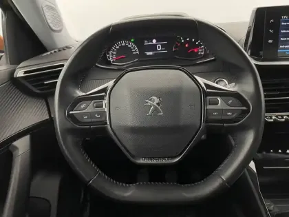 Photo 22 Peugeot 2008  PureTech 130 S&S BVM6