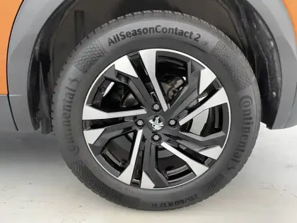 Photo 15 Peugeot 2008  PureTech 130 S&S BVM6