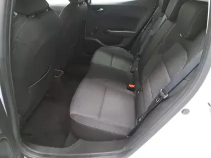 Photo 24 Renault Clio  Blue dCi 85