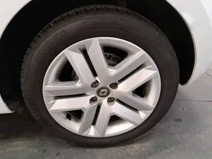 Photo 16 Renault Clio  Blue dCi 85