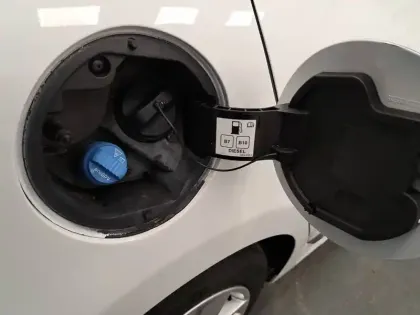 Photo 19 Renault Clio  Blue dCi 85