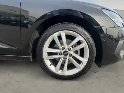 Photo 8 Audi A3  Berline 30 TFSI 110