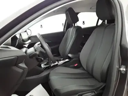 Photo 33 Peugeot 208  PureTech 100 S&S BVM6