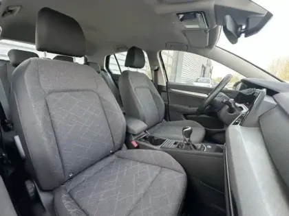 Photo 48 Volkswagen Golf  1.0 TSI OPF 110 BVM6