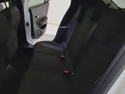 Photo 65 Peugeot 208  PureTech 75 S&S BVM5