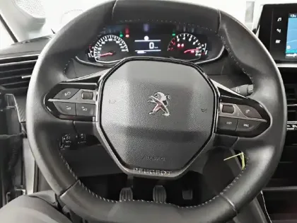 Photo 8 Peugeot 208  PureTech 75 S&S BVM5