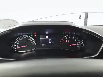 Photo 9 Peugeot 208  PureTech 75 S&S BVM5