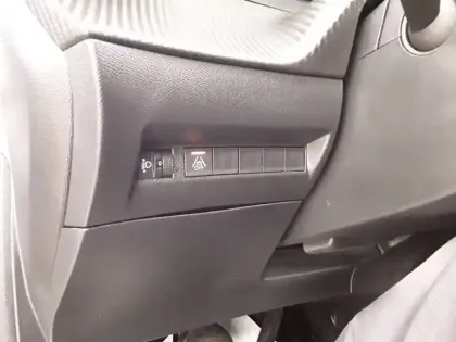 Photo 23 Peugeot 208  PureTech 75 S&S BVM5