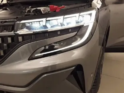 Photo 15 Renault Austral  E-Tech hybrid 200