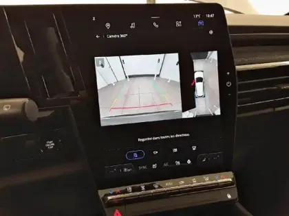 Photo 17 Renault Austral  E-Tech hybrid 200