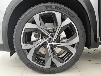 Photo 12 Renault Austral  E-Tech hybrid 200