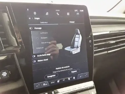 Photo 20 Renault Austral  E-Tech hybrid 200