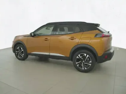 Photo 6 Peugeot 2008  PureTech 130 S&S BVM6