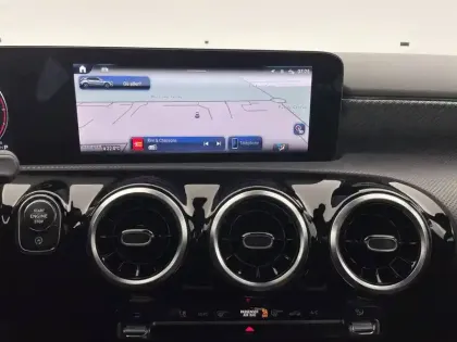 Photo 36 Mercedes Classe A  180 d 8G-DCT