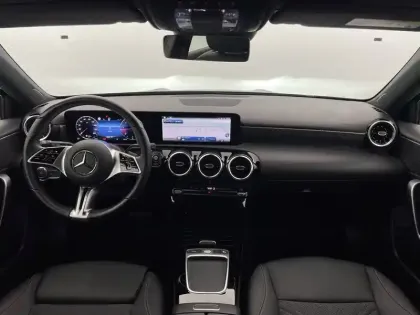 Photo 45 Mercedes Classe A  180 d 8G-DCT