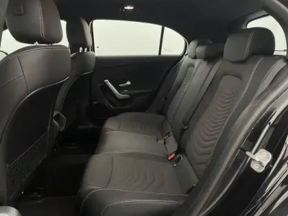 Photo 31 Mercedes Classe A  180 d 8G-DCT