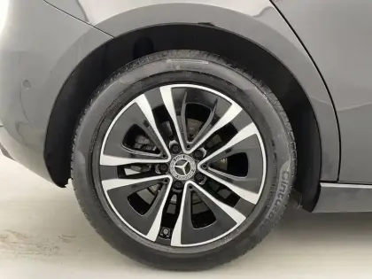 Photo 34 Mercedes Classe A  180 d 8G-DCT