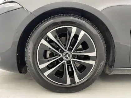 Photo 33 Mercedes Classe A  180 d 8G-DCT