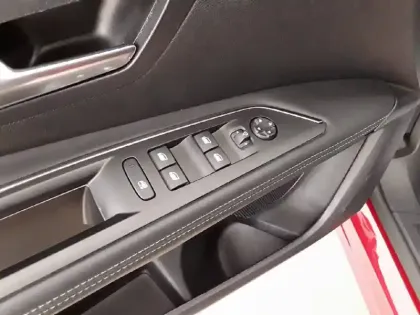 Photo 25 Peugeot 3008  PureTech 130ch S&S BVM6