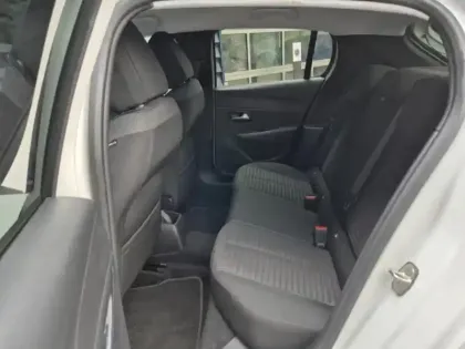 Photo 11 Peugeot 208  e- 136ch Style