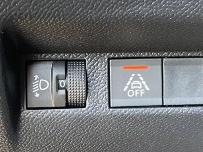 Photo 11 Peugeot 208  e- 136ch Allure Pack