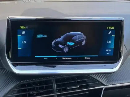 Photo 9 Peugeot 208  e- 136ch Allure Pack