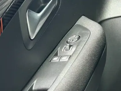 Photo 6 Peugeot 208  1.2 PureTech 75ch S&S Active