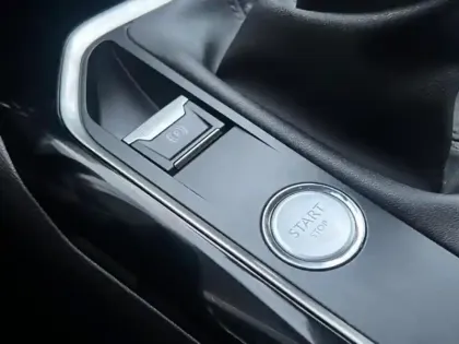 Photo 12 Peugeot 3008  1.2 PureTech 130ch S&S Allure