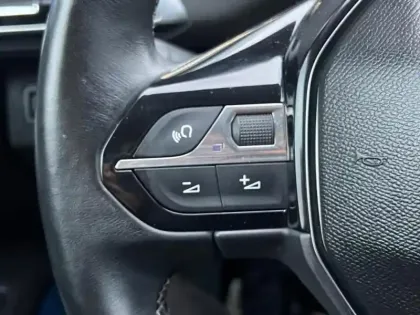 Photo 10 Peugeot 3008  1.2 PureTech 130ch S&S Allure