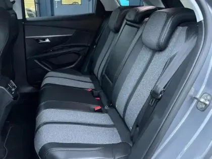 Photo 7 Peugeot 3008  1.2 PureTech 130ch S&S Allure