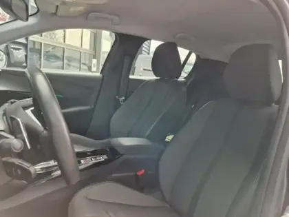 Photo 12 Peugeot 208  1.2 PureTech 100ch S&S Allure EAT8