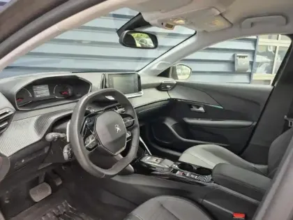 Photo 11 Peugeot 208  1.2 PureTech 100ch S&S Allure EAT8