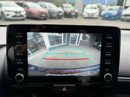 Photo 16 Toyota Yaris  116h Design 5p