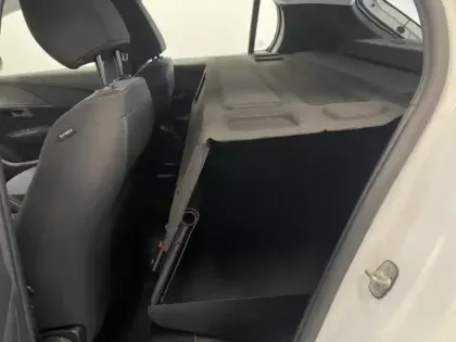 Photo 8 Peugeot 208  Affaire 1.5 BlueHDi 100 Premium