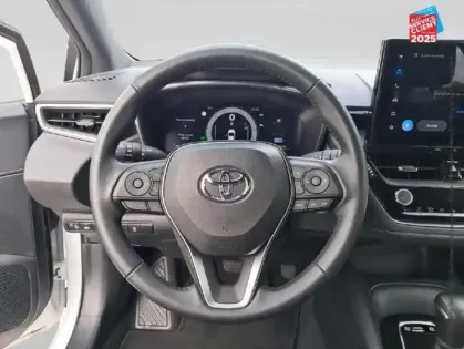 Photo 11 Toyota Corolla  1.8 140ch Dynamic MY24