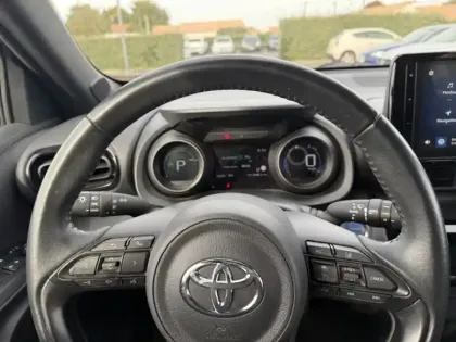 Photo 18 Toyota Yaris Hybride 1.5 HYBRID 116H DESIGN AWD AUTO