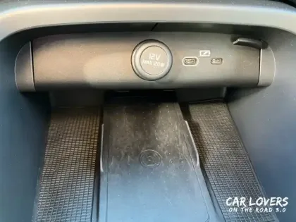 Photo 20 Volvo Xc40  Recharge 231 ch 1EDT