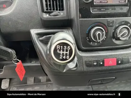 Photo 81 Citroën Jumper  TOLE 33 L2H2 BLUEHDi 140 S&S BVM6